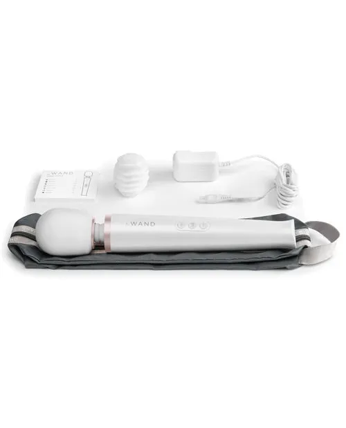 Female Sex Toys Le Wand Le Wand Rechargeable Silicone Massager Pearl White